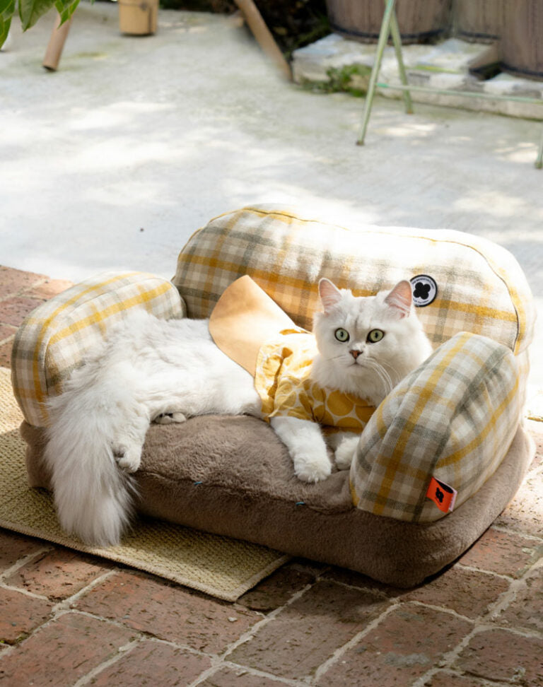 British Plaid Cat Sofa - Cat Bed