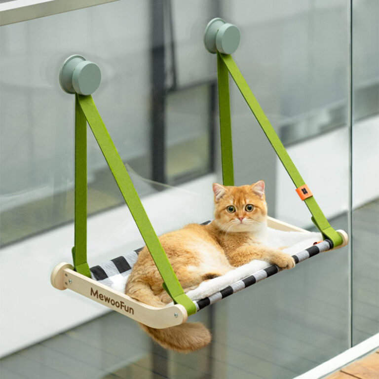 Lattice Wood Window Cat Hammock